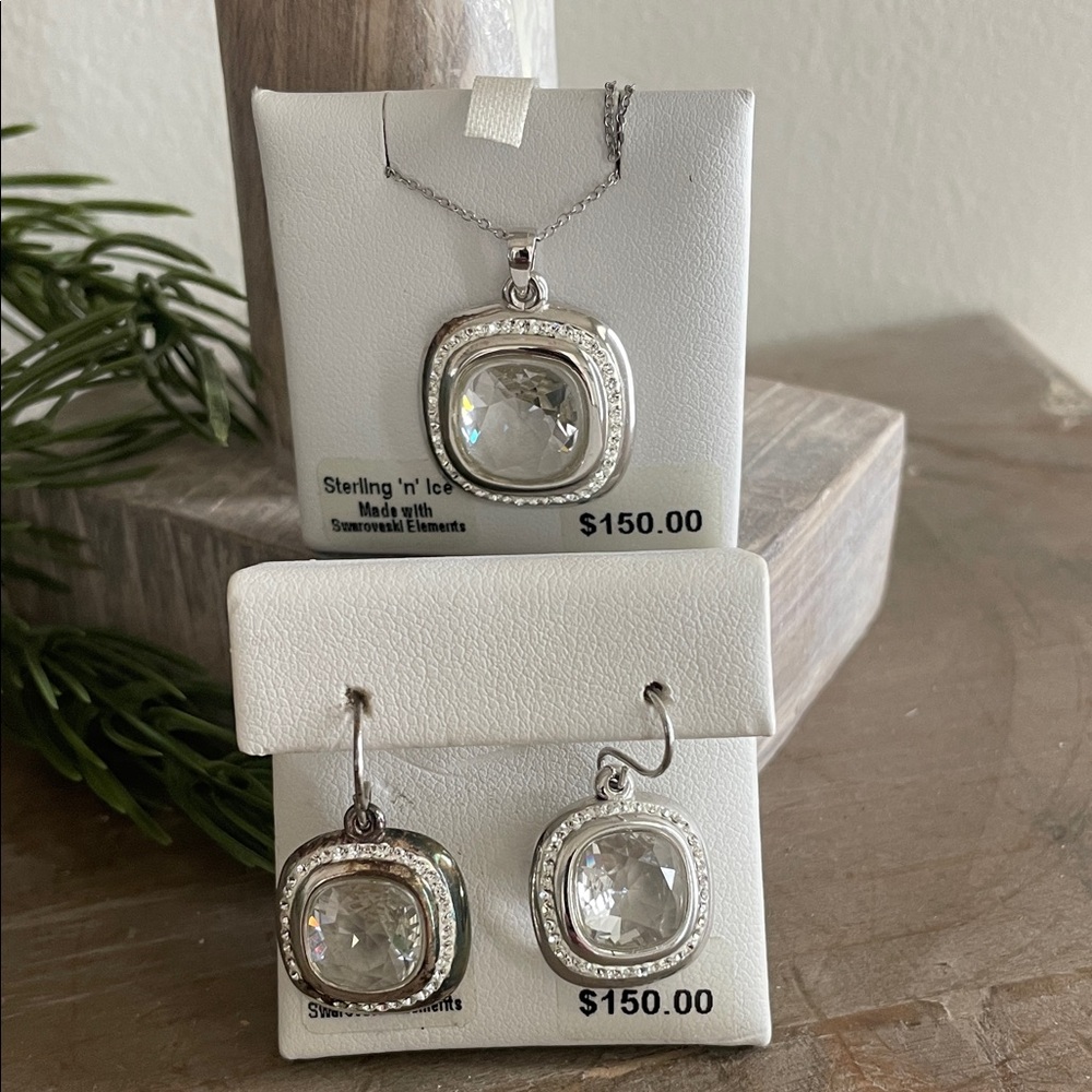 Elegant Silver Jewelry Set with Clear Stones